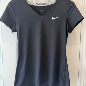 Nike Pro Women's Black Short Sleeve Tee